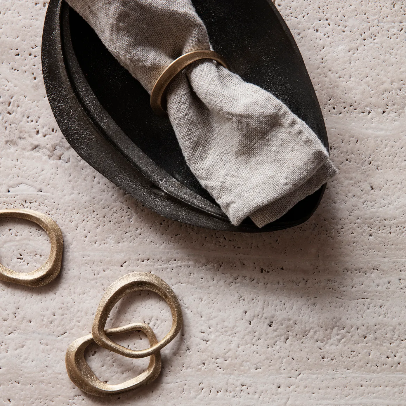 Ferm LIVING 4 Anillos Servilleteros Flow 2 Ferm LIVING 4 Anillos Servilleteros Flow - Imagen 2