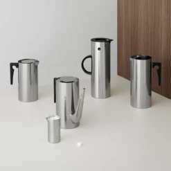 Stelton Jarra De Nata AJ Cylinda-line 15 Cl 12 Stelton Jarra De Nata AJ Cylinda-line 15 Cl -Tiendas De Vajillas Seleccionadas 39800 01 05 f61c7c0892