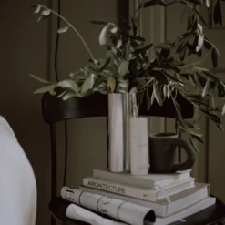 New Works Jarra Pleat -Tiendas De Vajillas Seleccionadas 501488 01 4 EnvironmentImage d49ee55a0e