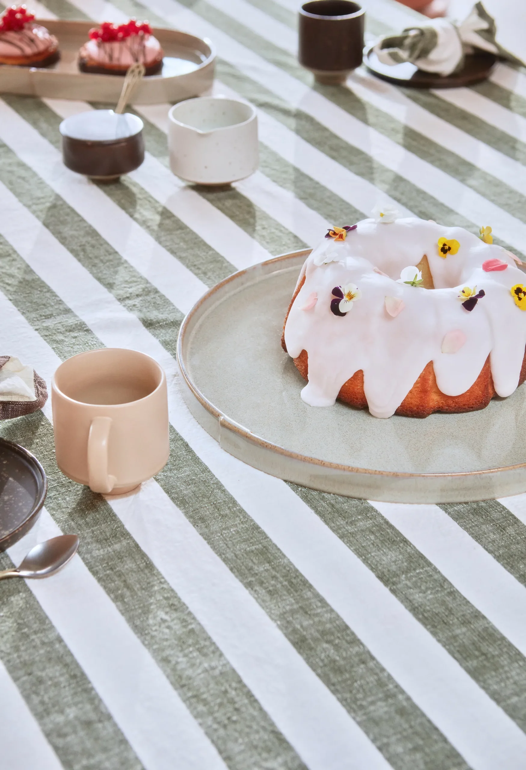 OYOY Mantel Striped 140x200 Cm 2 OYOY Mantel Striped 140x200 Cm - Imagen 2