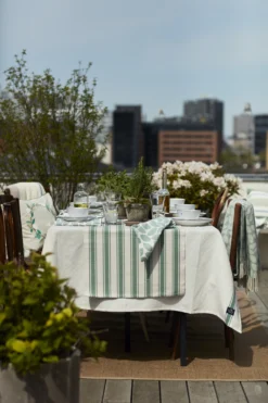 Lexington Camino De Mesa Striped 50x250 Cm -Tiendas De Vajillas Seleccionadas 575342 01 40 EnvironmentImage 71a9b5b46e