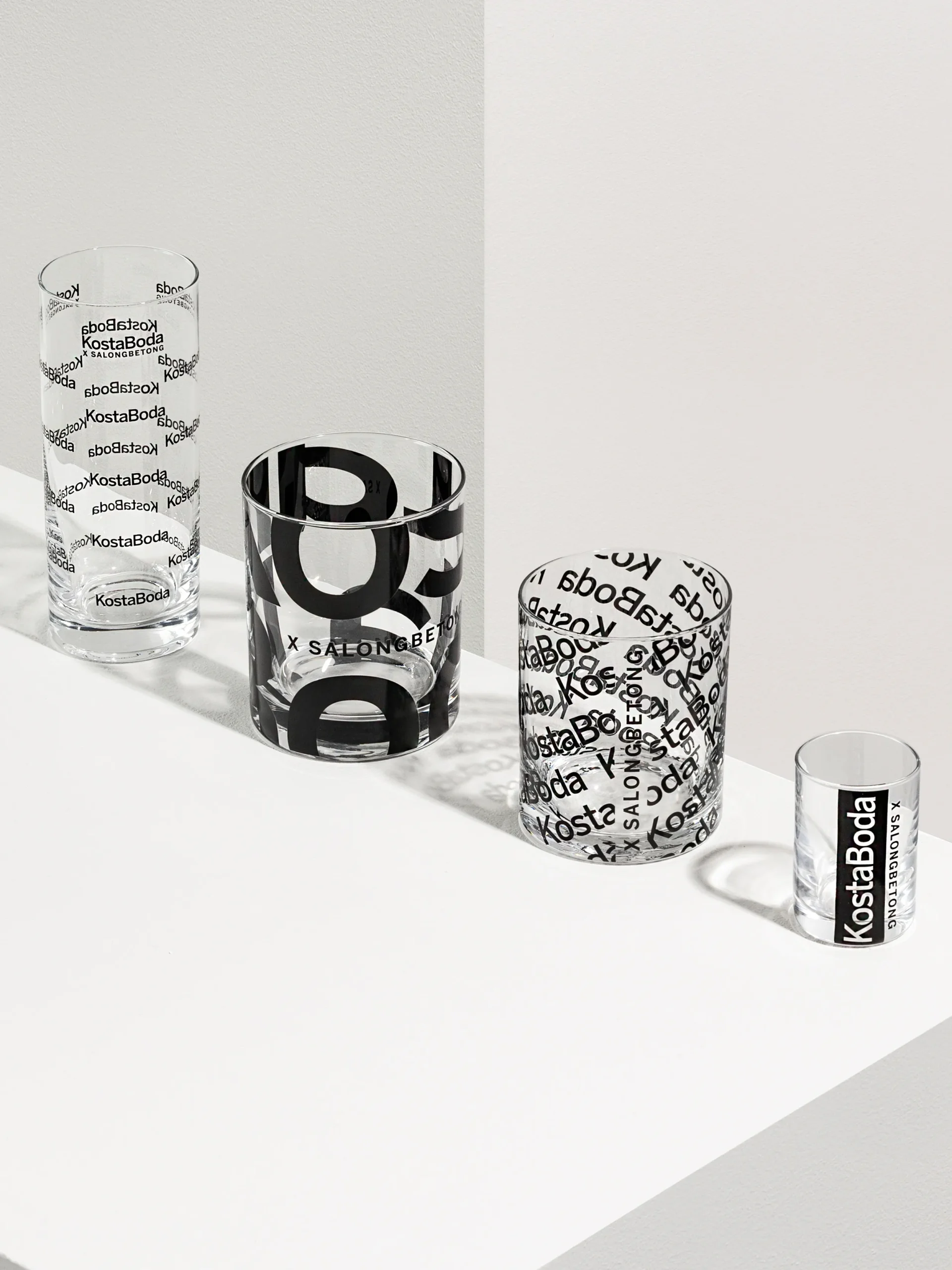 Kosta Boda 2 Vasos Salong Betong DOF 35 Cl 3 Kosta Boda 2 Vasos Salong Betong DOF 35 Cl - Imagen 3