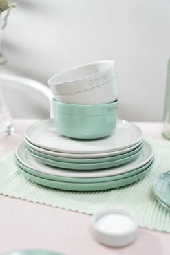 Plato Staub Ø26 Cm 4 Plato Staub Ø26 Cm -Tiendas De Vajillas Seleccionadas 581930 01 40 EnvironmentImage ffa16d2fb6